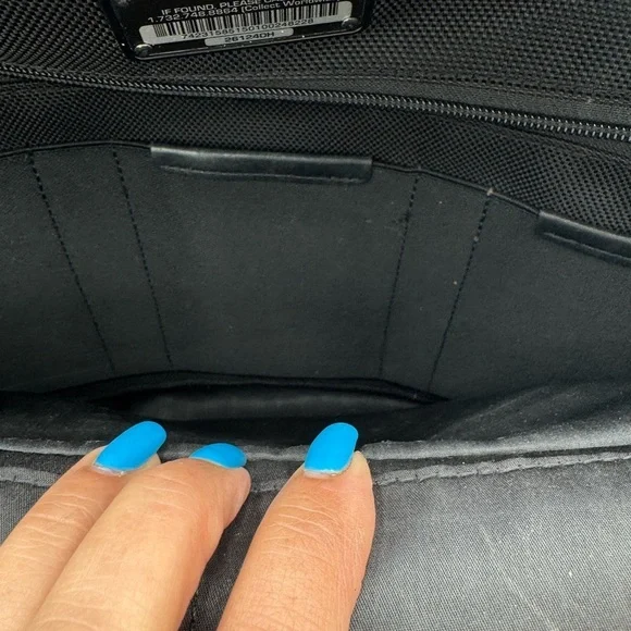 Tumi Alpha 26124DH Rolling Carry On Luggage , Laptop Briefcase Ballistic - Picture 6 of 12